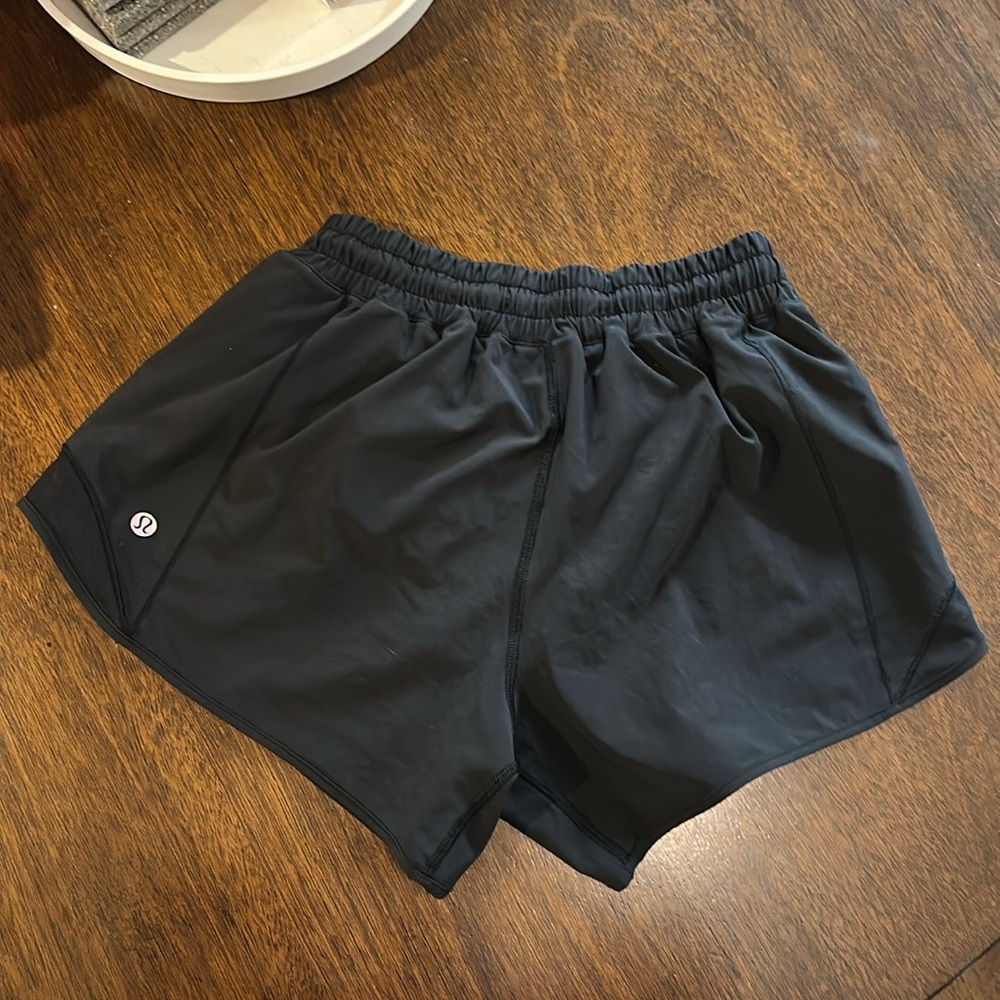 Lululemon Hotty Hot High-Rise Lined Short 4" size 4 in black - Picture 3 of 7